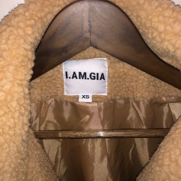 I.AM.GIA Teddy Coat NWOT - Picture 5 of 6